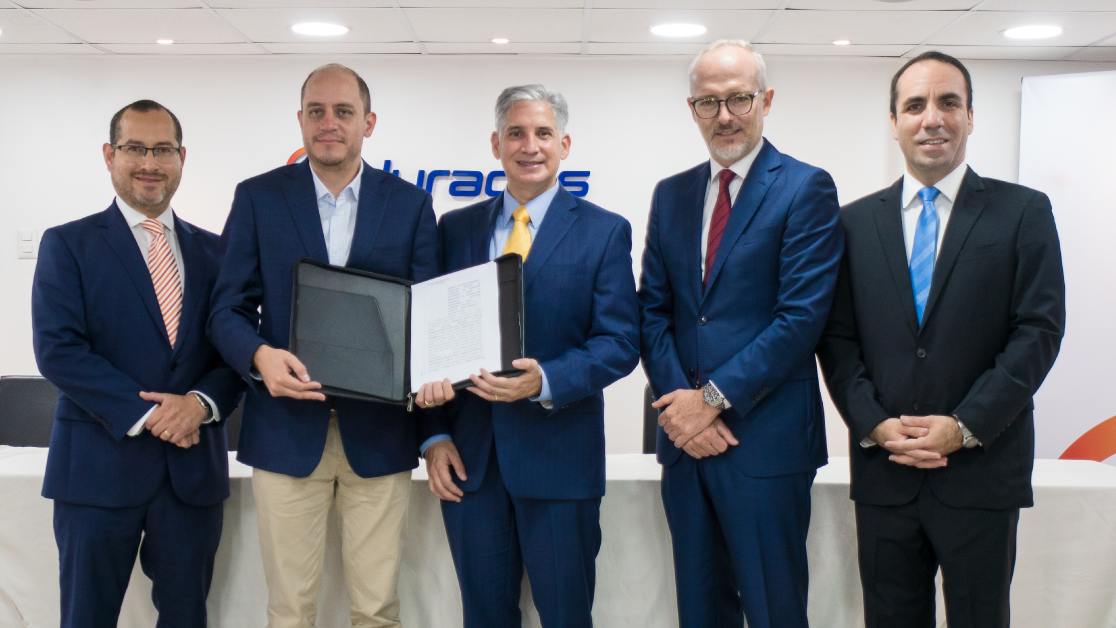 Duragas Abastible firma contrato de inversión con el Ministerio de Producción (MPCEIP)